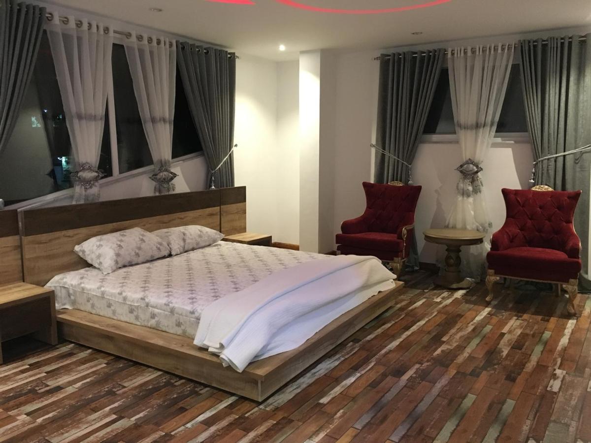 Aloche Apartments Murree Zewnętrze zdjęcie
